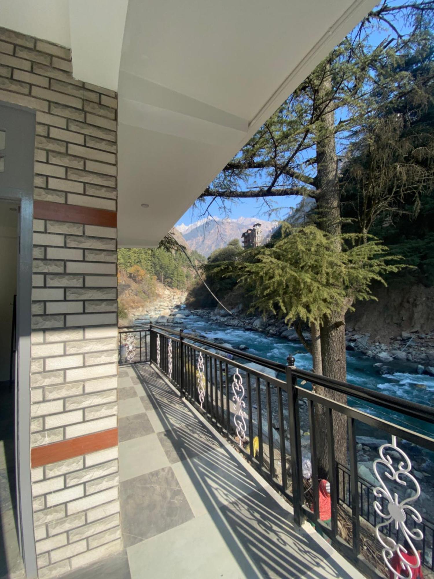 Hom House Of Mannmauji Riverside Kasol Zewnętrze zdjęcie