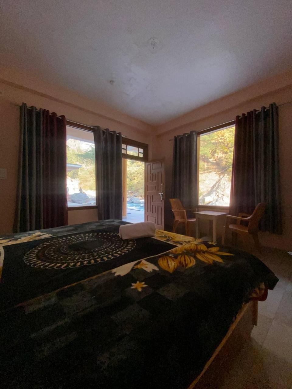 Hom House Of Mannmauji Riverside Kasol Zewnętrze zdjęcie