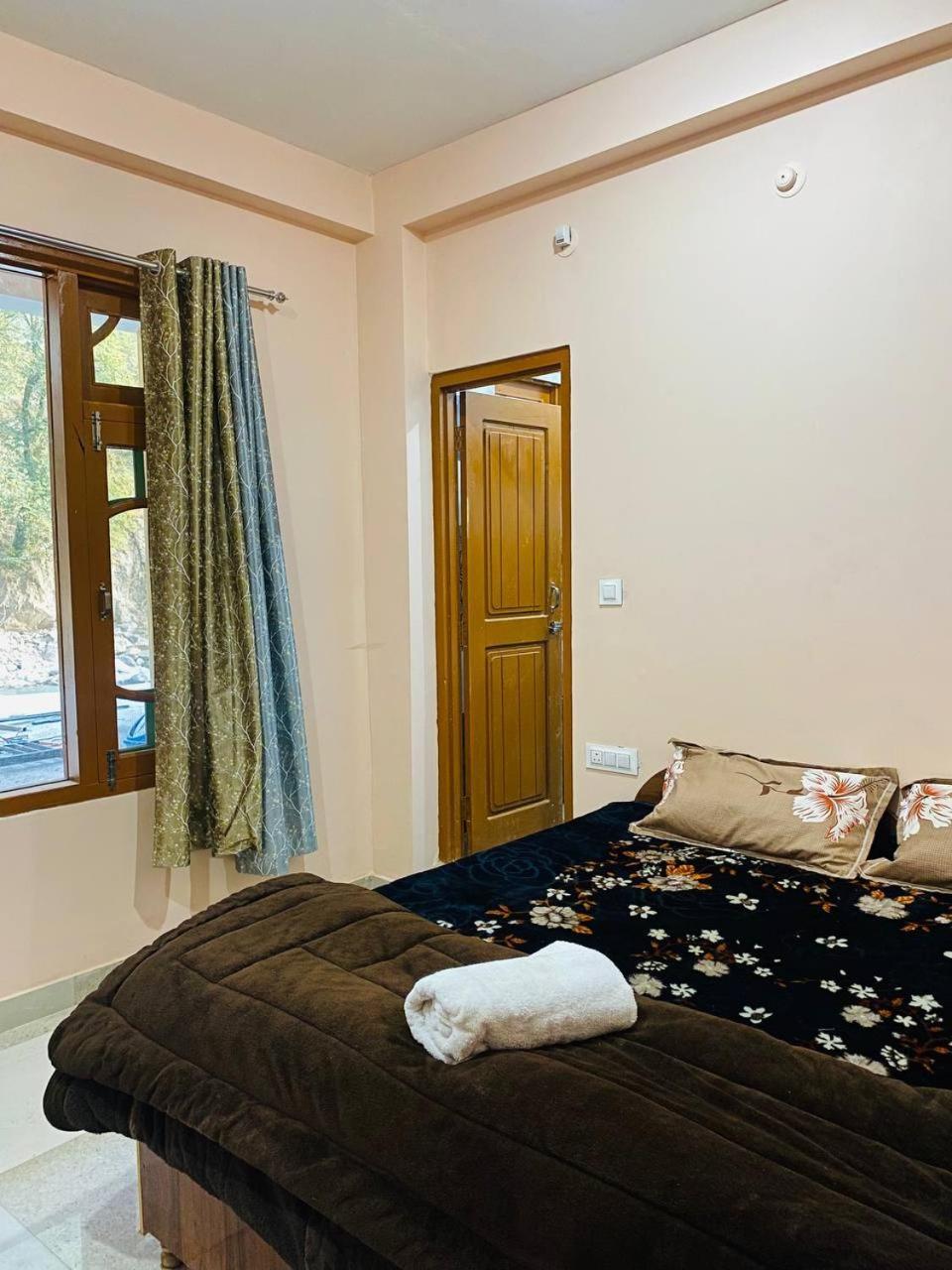 Hom House Of Mannmauji Riverside Kasol Zewnętrze zdjęcie